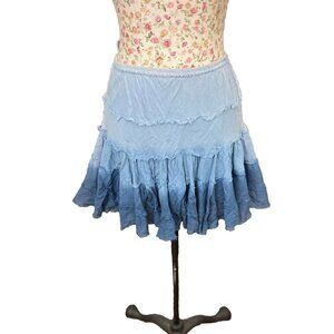 Sasi layered blue ombré skirt size medium but runs like a size small Has small m
